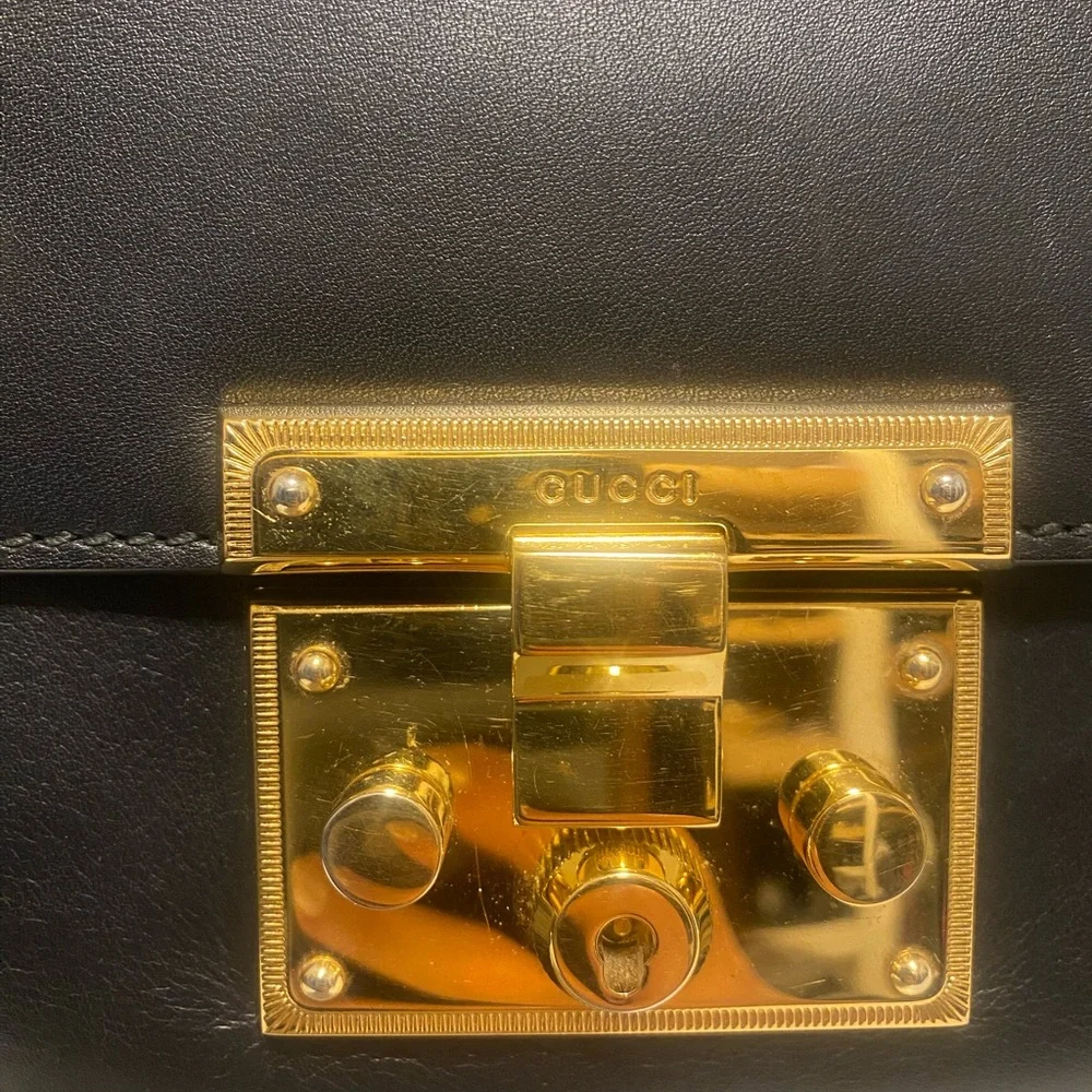 SOLD‼️Gucci Small Padlock Leather Shoulder bag - Picture 11 of 11